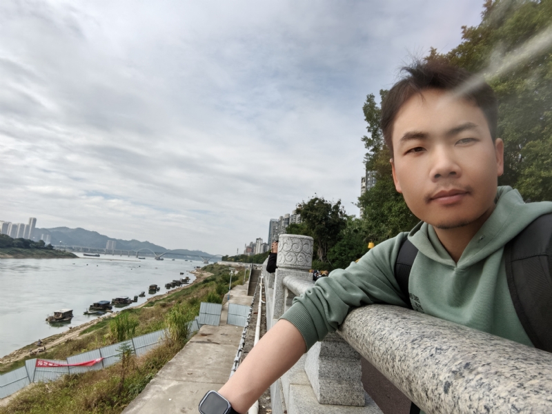 向往爱情的第四张照片--拉萨交友中心